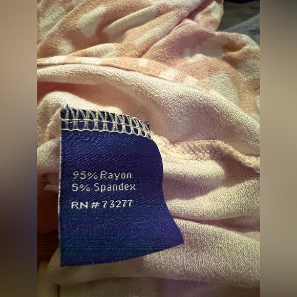 Apt. 9 light pink and White Leopard Print short sleeved Tee / size Large - Picture 5 of 7